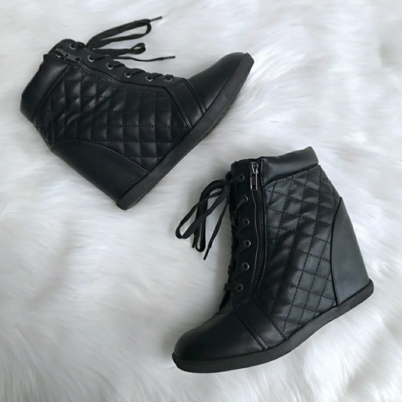 Steve Madden Shoes - Steve Madden Girl Baaxter Black Sneaker Wedge 9.5